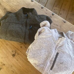 Men’s large knit zip up jackets in excellent condition